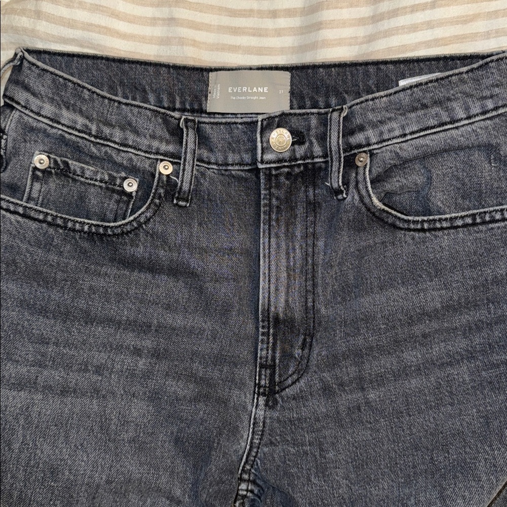 Everlane Cheeky Straight Jean - Picture 3 of 7